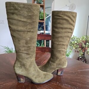 NWB FRYE Reed Inside Zip Tall Boots - Khaki 7